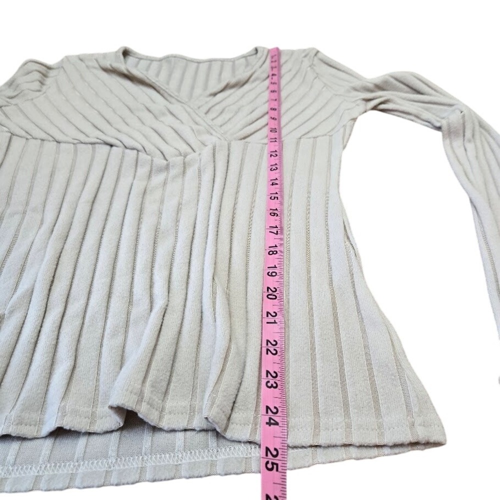 Ribbed Knit Top XL Long Sleeve V Neck Tan Beige Blouse Fitted‎ Sz XL - Picture 8 of 8
